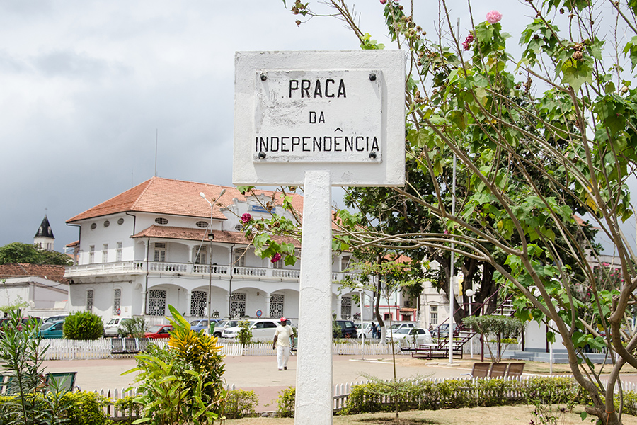 Foto des Unabhängigkeitsplatzes in der Hauptstadt von São Tomé e Príncipe
